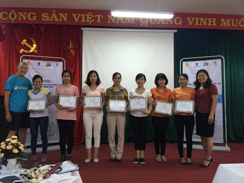 Ngày 25/06/2016 nhà trường phối hợp với công ty Việt Edutech đăng cai tổ chức buổi hội thảo về các hoạt động thể chất sáng tạo cho trẻ mầm non do tiến sĩ Debbie Morgan hướng dẫn